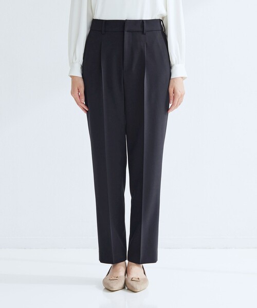 green label relaxing（グリーンレーベルリラクシング）の「［size SHORT/TALLあり］パウドレ テーパード パンツ ウォッシャブル ストレッチ（スラックス・レディース・ネイビー/ブラック・TALL/46/44/42/40/38/36/34/SHORT）」の18枚目の写真