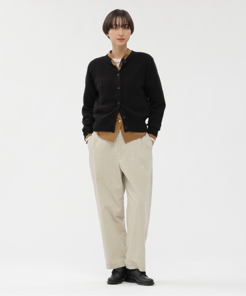 MARGARET HOWELL（マーガレットハウエル）の「COTTON WOOL POPLIN（シャツ/ブラウス・レディース・オフホワイト/マスタード・1/2）」の4枚目の写真