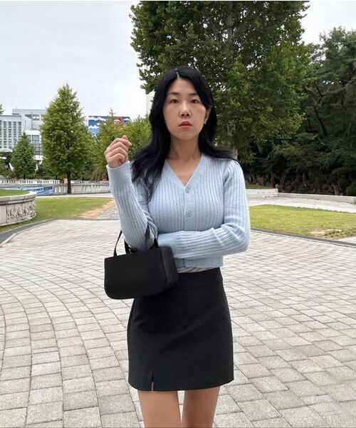 MUSINSA STANDARD WOMAN（ムシンサスタンダードウーマン）の「ウィメンズソフトブークルリブクロップカーディガン[スカイブルー]（カーディガン/ボレロ・レディース・その他・MEDIUM/LARGE/X-SMALL/SMALL）」の2枚目の写真