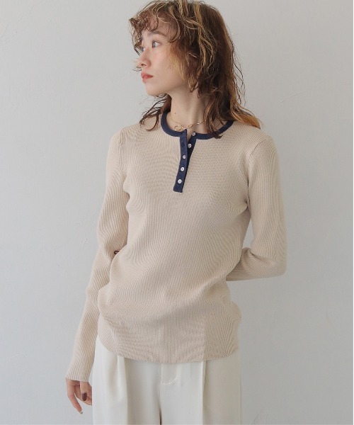 CLEIO（クレイオ）の「【CLEIO】ヘンリーネックリブニット HENLEY NECK RIB KNIT/986-14617（Tシャツ/カットソー・レディース・アイボリー/ブラック/ネイビー/レッド・FREE）」の2枚目の写真