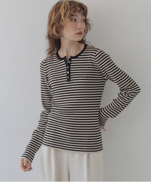 CLEIO（クレイオ）の「【CLEIO】ヘンリーネックリブニット HENLEY NECK RIB KNIT/986-14617（Tシャツ/カットソー・レディース・アイボリー/ブラック/ネイビー/レッド・FREE）」の3枚目の写真