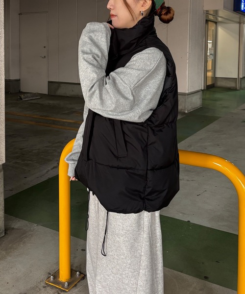 ISOOK（アイスー）の「【ISOOK / アイスー】中綿ダウンベスト / ジップ付き パデットベスト ショートベスト 中綿ベスト ハイネック ブラック ベージュ 黒 ZOZOTOWN限定（ダウンベスト・レディース・ベージュ/ブラック・FREE）」の16枚目の写真