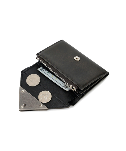 FENNEC（フェネック）の「MATT TRIANGLE WALLET - BROWN（札入れ/マネークリップ・レディース・その他・FREE）」の4枚目の写真