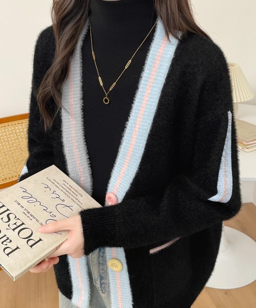 ABITOKYO（アビトーキョー）の「配色ラインシャギーニットカーディガン（カーディガン/ボレロ・レディース・ホワイト/ブラック・FREE）」の6枚目の写真