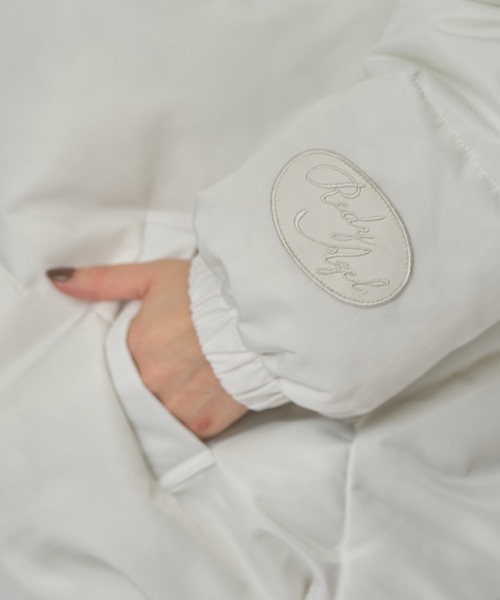 REDYAZEL（レディアゼル）の「［FILA×REDYAZEL］2WAYフェイクダウンジャケット（ダウンジャケット/コート・レディース・ホワイト/ブラック・FREE）」の7枚目の写真