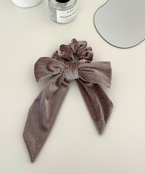 prose verse（プロズヴェール）の「ゴールドドットベロアリボンヘアゴム（シュシュ・レディース・ブラック/ベージュ・FREE）」の5枚目の写真