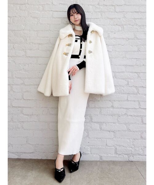 dazzlin(ダズリン)の「バイカラーニットワンピース(ワンピース・レディース・ブラック/オフホワイト/ブルー・FREE)」の17枚目の写真