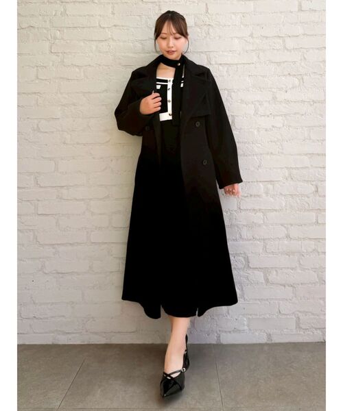 dazzlin(ダズリン)の「バイカラーニットワンピース(ワンピース・レディース・ブラック/オフホワイト/ブルー・FREE)」の5枚目の写真