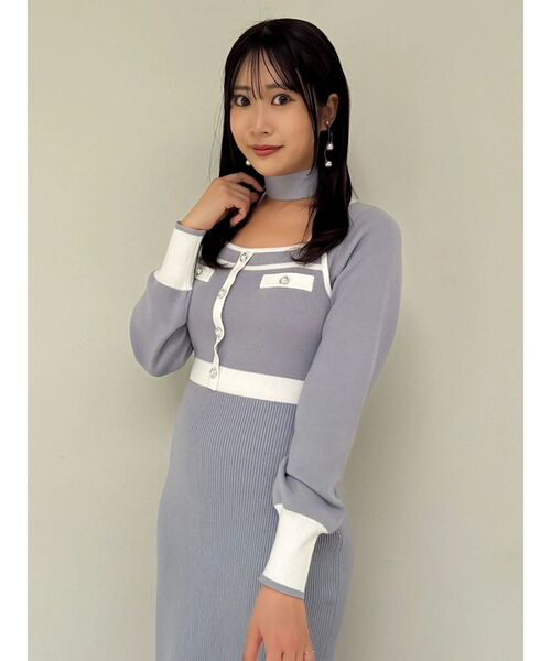 dazzlin(ダズリン)の「バイカラーニットワンピース(ワンピース・レディース・ブラック/オフホワイト/ブルー・FREE)」の7枚目の写真