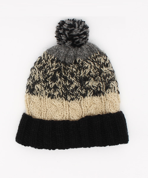 LBC（エルビーシー）の「4-LINE ALAN POMPOM      （ニットキャップ/ビーニー・レディース・オフホワイト/ライトブラウン・ONE SIZE）」の4枚目の写真