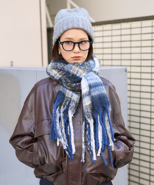 FREAK'S STORE（フリークスストア）の「ブークレ チェック マフラー（マフラー・レディース・ネイビー/グリーン/ブラウン・ONE SIZE）」の4枚目の写真