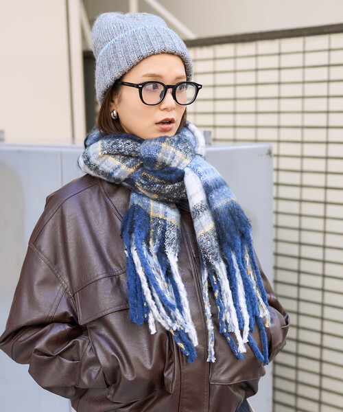 FREAK'S STORE（フリークスストア）の「ブークレ チェック マフラー（マフラー・レディース・ネイビー/グリーン/ブラウン・ONE SIZE）」の5枚目の写真