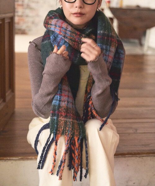 FREAK'S STORE（フリークスストア）の「ブークレ チェック マフラー（マフラー・レディース・ネイビー/グリーン/ブラウン・ONE SIZE）」の13枚目の写真