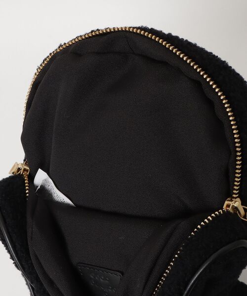 A BATHING APE（アベイシングエイプ）の「BABY MILO PLUSH DOLL SHOULDER BAG（ショルダーバッグ・レディース・ブラック・FREE）」の6枚目の写真