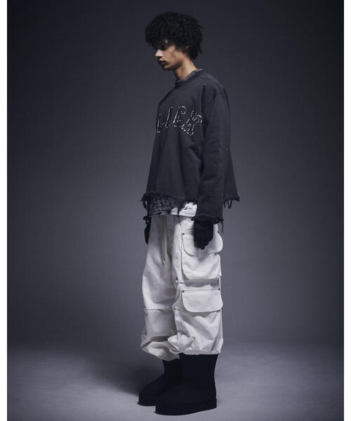 DANKE SCHON(ダンケシェーン)の「DankeSchon/ダンケシェーン/CUT FRINGE SWEAT CREWNECK BLACK(スウェット・レディース・ベージュ/ブラック・M/L)」の6枚目の写真