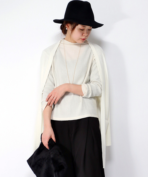 LBC(エルビーシー)の「12Gアンゴラブレンドロングカーディガン (カーディガン/ボレロ・レディース・オフホワイト/グリーン/ブラウン・MEDIUM/LARGE)」の2枚目の写真