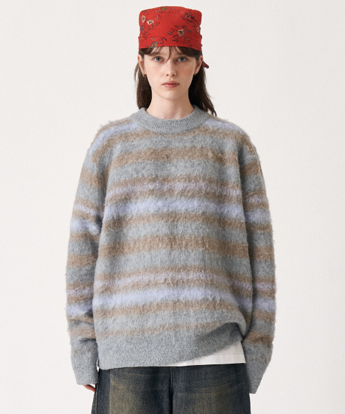 GOLDEN SNSHINE(ゴールデン サンシャイン)の「Wool stripe boucle knit_Blue(ニット/セーター・レディース・その他・LARGE/MEDIUM)」の2枚目の写真