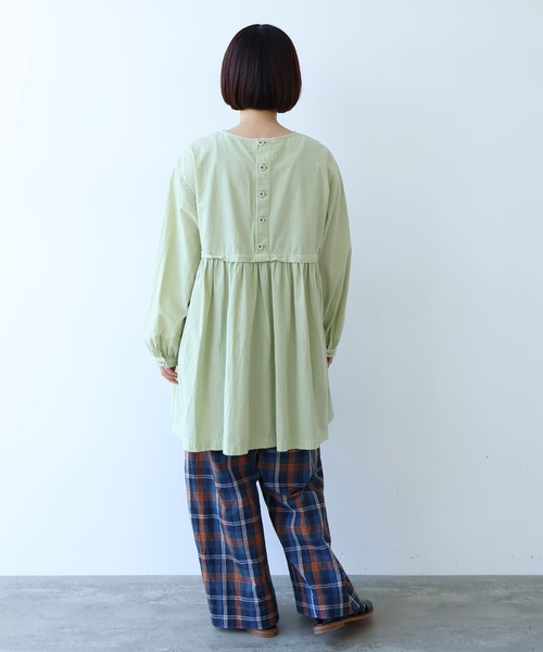 bulle de savon（ビュルデサボン）の「強撚ポプリン 製品染めtunic（シャツ/ブラウス・レディース・ホワイト/ライム・FREE）」の9枚目の写真