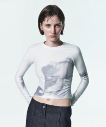SENSUAL WOMAN GRAPHIC TEE [WHITE]