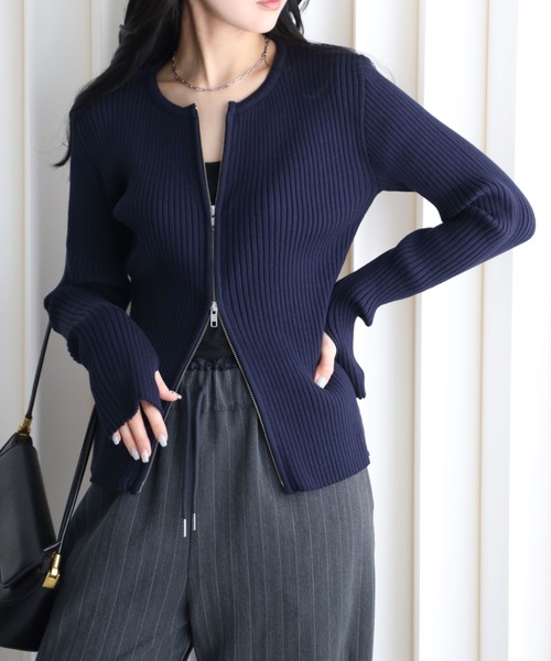 YENNA(イェンナ)の「リブニットZIPカーディガン フィンガーホール付(カーディガン/ボレロ・レディース・グリーン/チャコールグレー/ブラック/グレイッシュベージュ/ブラウン/ネイビー/アイボリー・FREE)」の7枚目の写真