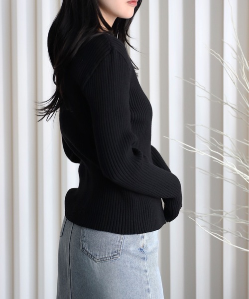 YENNA（イェンナ）の「リブZIPカーディガン　フィンガーホール付（カーディガン/ボレロ・レディース・グリーン/チャコールグレー/ブラック/グレイッシュベージュ/ブラウン・FREE）」の20枚目の写真