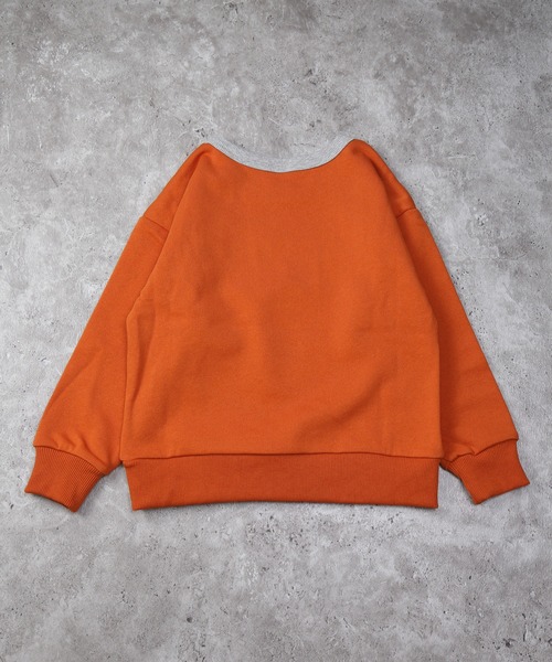 DILASH（ディラッシュ）の「ヒーロー犬プリントトレーナー（裏毛）（スウェット・キッズ・チャコールグレー/オレンジ・130/120/100/90/80/110）」の4枚目の写真