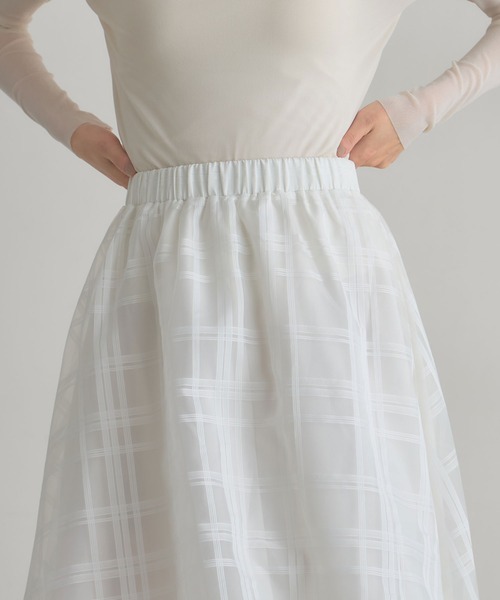 &. NOSTALGIA(アンドドットノスタルジア)の「シアーチェックフレアスカート(スカート・レディース・ホワイト・M)」の3枚目の写真