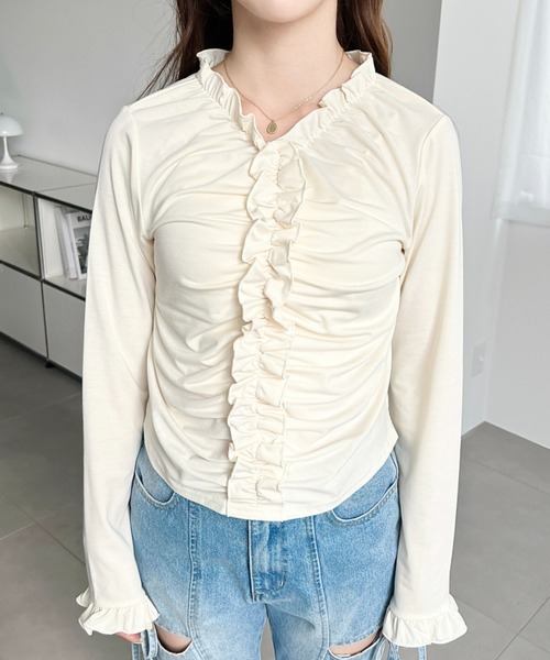 moment+(モーメントプラス)の「Vネックギャザーフリル長袖カットソー(Tシャツ/カットソー・レディース・ブラック/オフホワイト/イエロー/杢グレー・M)」の9枚目の写真
