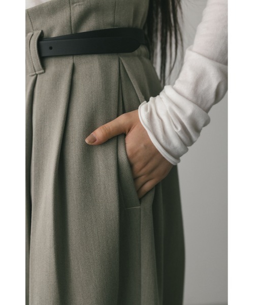 STYLEMIXER(スタイルミキサー)の「ハイウエストタックワイドパンツ(スラックス・レディース・イエロー/ブラック/ライトベージュ・SMALL/MEDIUM)」の17枚目の写真