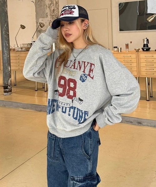 inst.ALL(インストール)の「春も使える!ヴィンテージライクロゴスウェットトレーナー(スウェット・レディース・グレー・M)」の1枚目の写真