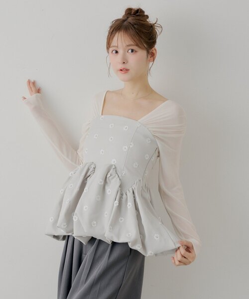 SALON by Chico】ドッキングバルーンペプラムフラワーブラウス（シャツ