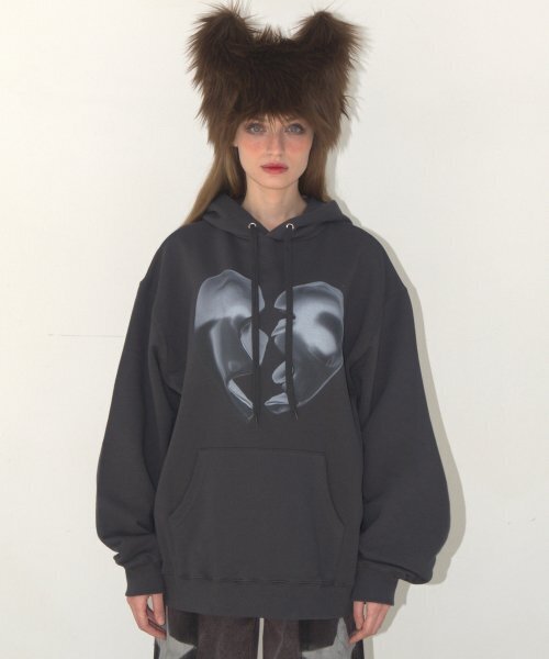 KATER(カーター)の「Broken Heart Hoodie - GRAY(パーカー・レディース・その他・FREE)」の5枚目の写真