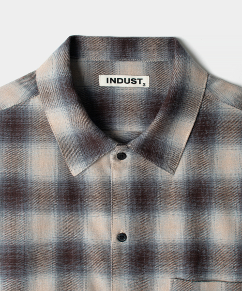 INDUST(インダスト)の「アッシュフォードチェックシャツ_ネイビー(シャツ/ブラウス・レディース・ネイビー・1(S)/2(M)/3(L))」の3枚目の写真