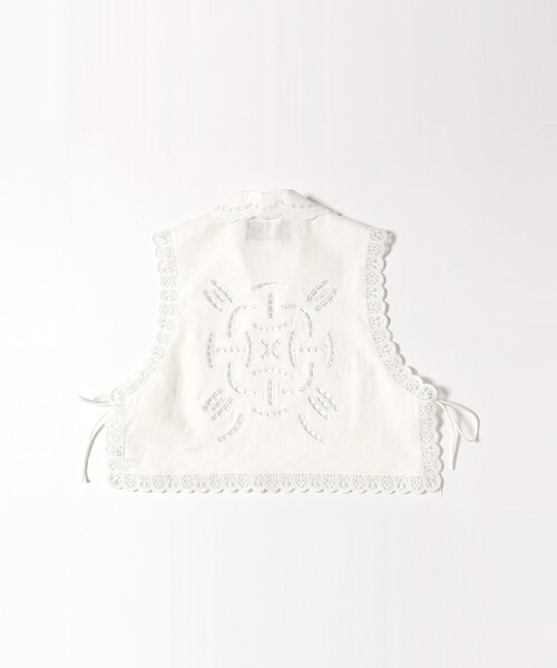 fennica（フェニカ）の「dahl'ia / エンブロイダリー カットワーク プルオーバー（シャツ/ブラウス・レディース・ブラック/ホワイト・ONE SIZE）」の6枚目の写真