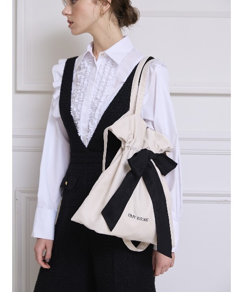 EIMY ISTOIRE(エイミーイストワール)の「EIMYロゴリボントート(トートバッグ・レディース・ピンク/ホワイト×ブラック/ブラック・F)」の5枚目の写真
