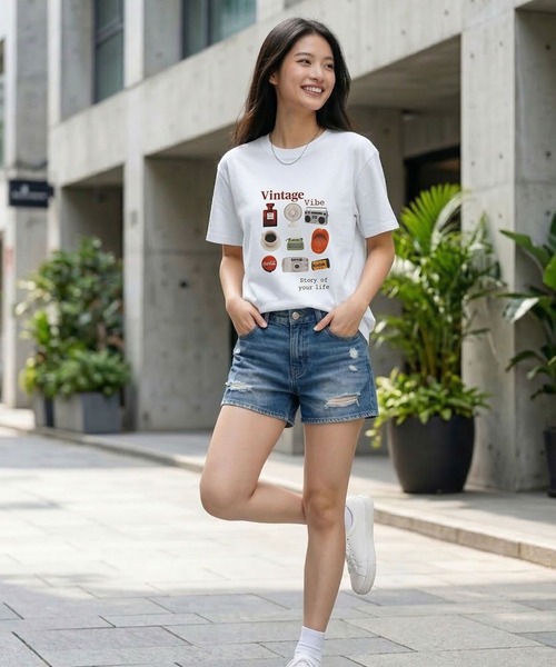September SEOUL(セプテンバーソウル)の「ヴィンテージモチーフ グラフィックプリントTシャツ(Tシャツ/カットソー・レディース・ホワイト/ピンク・FREE)」の4枚目の写真