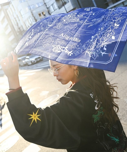 Ally&Dia(アリーアンドダイア)の「Ally&Dia 【アリーアンドダイア】- バンダナ【PARADICE OF EDEN BANDANA AD25AW007】(バンダナ/スカーフ・メンズ・ネイビー・L(12))」の1枚目の写真