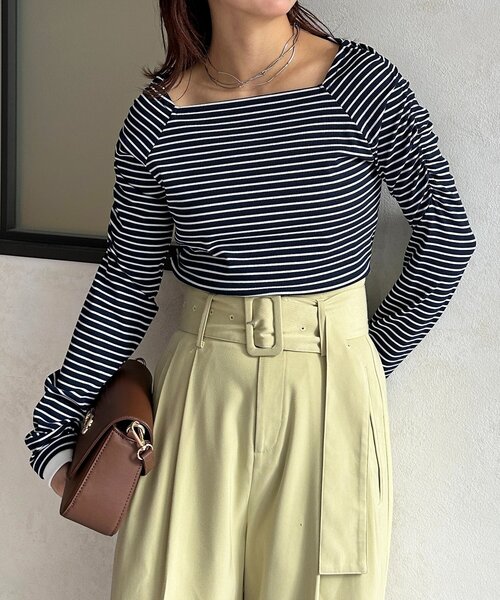 Thevon（ゼボン）の「スクエアネックパフスリーブリブプルオーバー（Tシャツ/カットソー・レディース・ブラック/オフホワイト/ネイビー/レッド・FREE）」の3枚目の写真