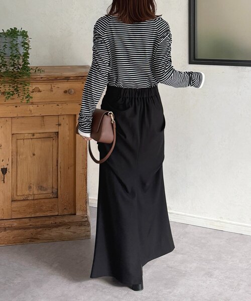 Thevon（ゼボン）の「スクエアネックパフスリーブリブプルオーバー（Tシャツ/カットソー・レディース・ブラック/オフホワイト/ネイビー/レッド・FREE）」の5枚目の写真