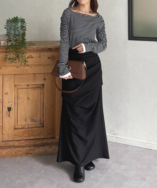 Thevon（ゼボン）の「スクエアネックパフスリーブリブプルオーバー（Tシャツ/カットソー・レディース・ブラック/オフホワイト/ネイビー/レッド・FREE）」の6枚目の写真