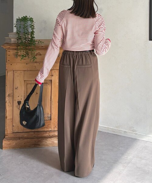 Thevon（ゼボン）の「スクエアネックパフスリーブリブプルオーバー（Tシャツ/カットソー・レディース・ブラック/オフホワイト/ネイビー/レッド・FREE）」の21枚目の写真