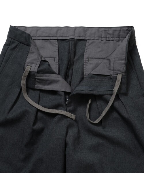 BEAMS（ビームス）の「【ワイドストレートフィット】ショート スラックス（スラックス・メンズ・チャコールグレー/ブラック・S/M/L/XL）」の9枚目の写真