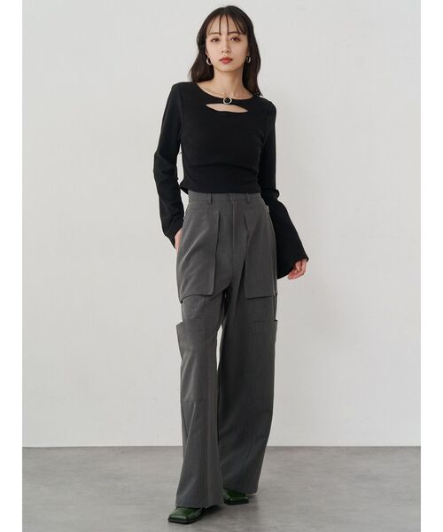 MURUA(ムルーア)の「ZIPカーゴパンツ(スラックス・レディース・ライトグレー/ブラック/カーキ・1/2)」の9枚目の写真