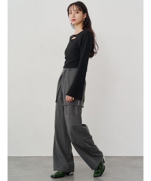 MURUA(ムルーア)の「ZIPカーゴパンツ(スラックス・レディース・ライトグレー/ブラック/カーキ・1/2)」の10枚目の写真