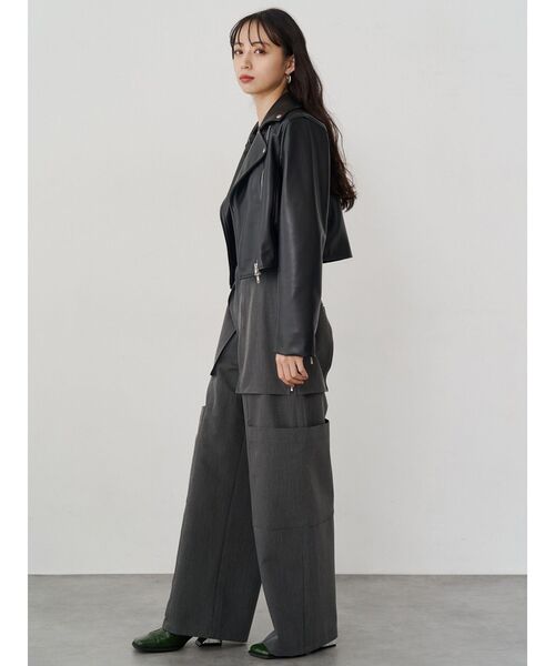 MURUA(ムルーア)の「ZIPカーゴパンツ(スラックス・レディース・ライトグレー/ブラック/カーキ・1/2)」の12枚目の写真