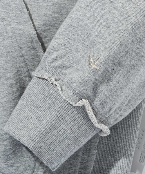 1PIU1UGUALE3  RELAX （ウノピゥウノウグァーレトレ リラックス）の「1PIU1UGUALE3 RELAX(ウノピゥウノウグァーレトレ リラックス)カットオフ スウェットプルオーバーパーカー（パーカー・メンズ・ブラック/グレー・XL/L/M/S/XXL）」の19枚目の写真