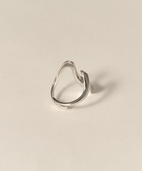 novice（ノーヴィス）の「【novice】Flow Ring［Stainless］（リング・レディース・シルバー/ゴールド・FREE）」の7枚目の写真