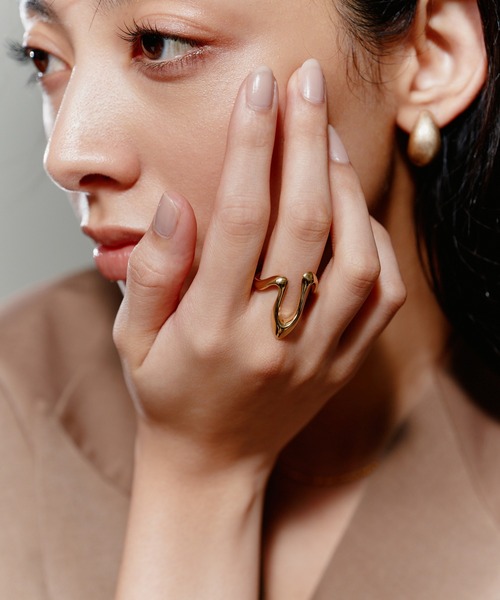novice（ノーヴィス）の「【novice】Flow Ring［Stainless］（リング・レディース・シルバー/ゴールド・FREE）」の10枚目の写真
