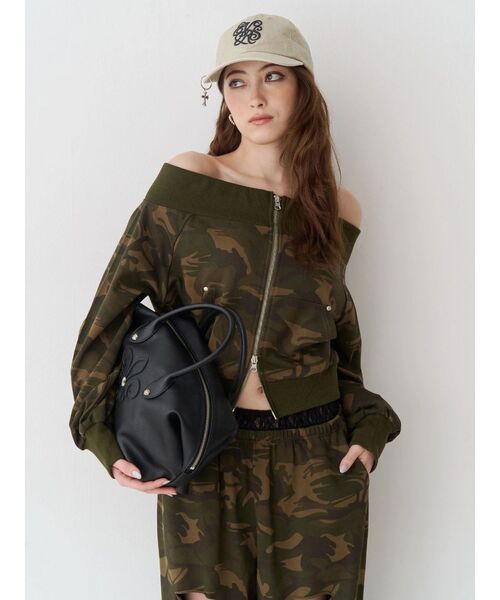 EVRIS(エヴリス)の「フロントジップオフショルスウェットトップス【セットアップ着用可能】(スウェット・レディース・グレー/その他1/ブラック・FREE)」の5枚目の写真