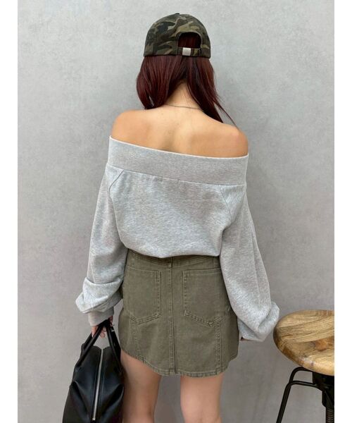 EVRIS(エヴリス)の「フロントジップオフショルスウェットトップス【セットアップ着用可能】(スウェット・レディース・グレー/その他1/ブラック・FREE)」の17枚目の写真